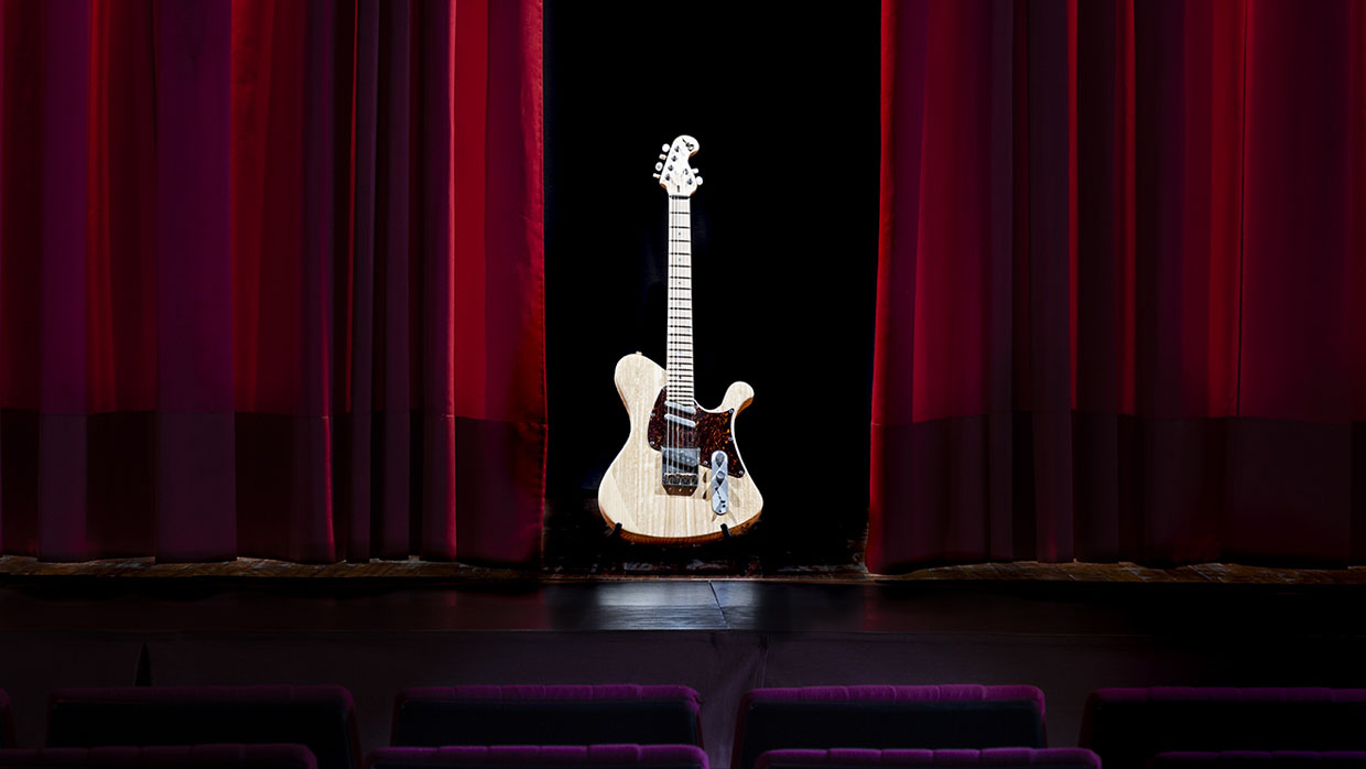 Carlos Sabrafén Luthier guitarra estrella